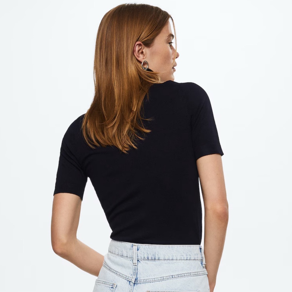 NWT Mango Short Sleeve Turtleneck Sweater in Black - Picture 2 of 9
